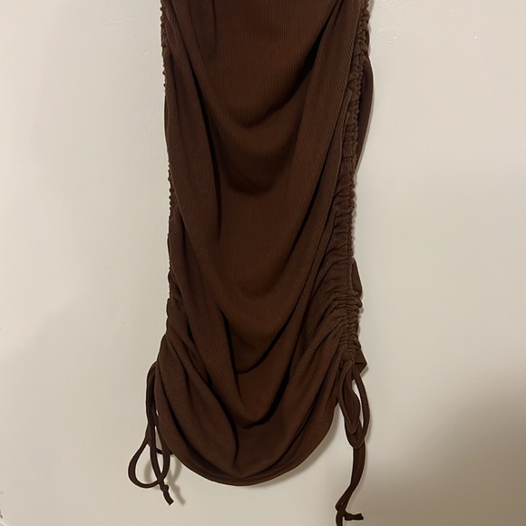 Brown Ribbed Dress. - Picture 3 of 5